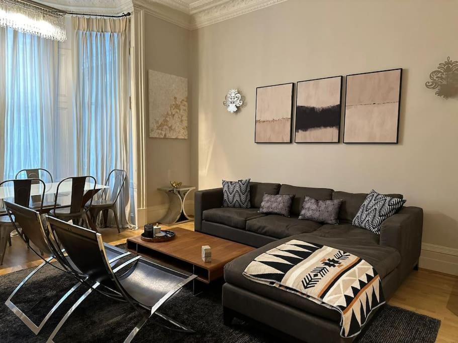 Apartmán Stunning 2 Bed/2Bath Flat In Heart Of Kensington Londýn Exteriér fotografie