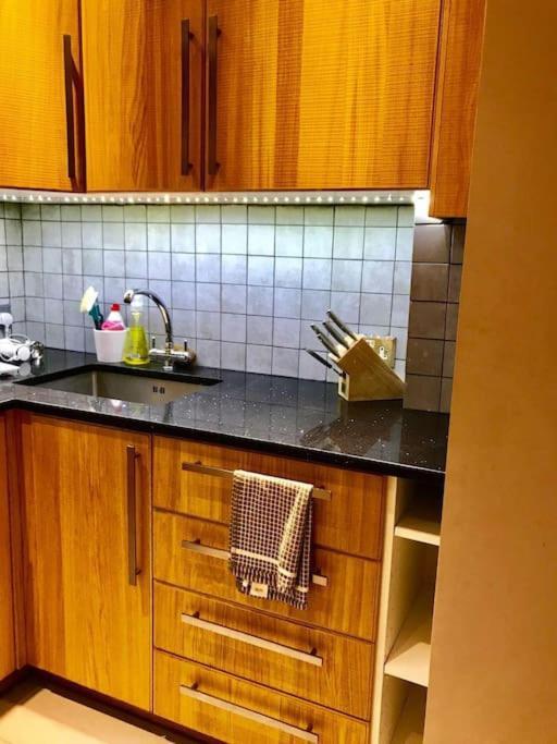 Apartmán Stunning 2 Bed/2Bath Flat In Heart Of Kensington Londýn Exteriér fotografie