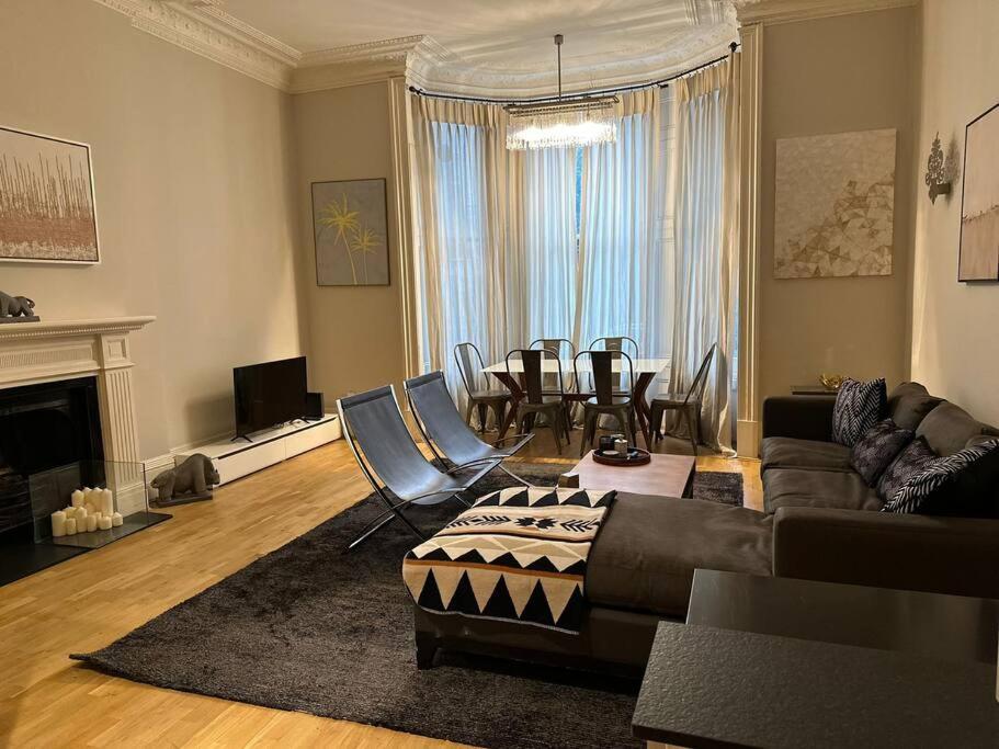 Apartmán Stunning 2 Bed/2Bath Flat In Heart Of Kensington Londýn Exteriér fotografie