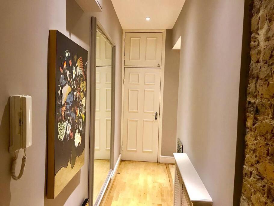 Apartmán Stunning 2 Bed/2Bath Flat In Heart Of Kensington Londýn Exteriér fotografie